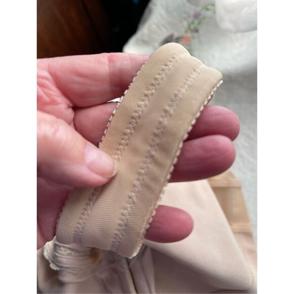 NWT Cozee Corner size 46C wireless bra comfort straps - Picture 8 of 10